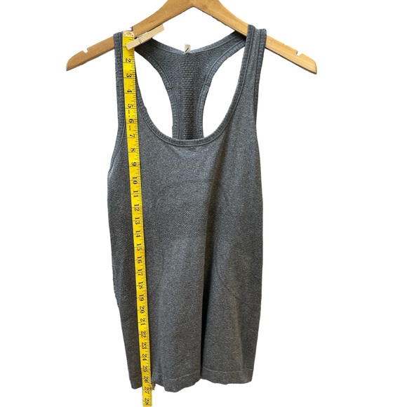 Lululemon sz 6 tank razorback grey gray charcoal Stretchy - Picture 7 of 9